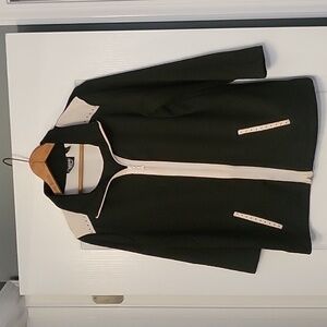 Onque Casual zipup jacket - GUC - black & white - size M - K